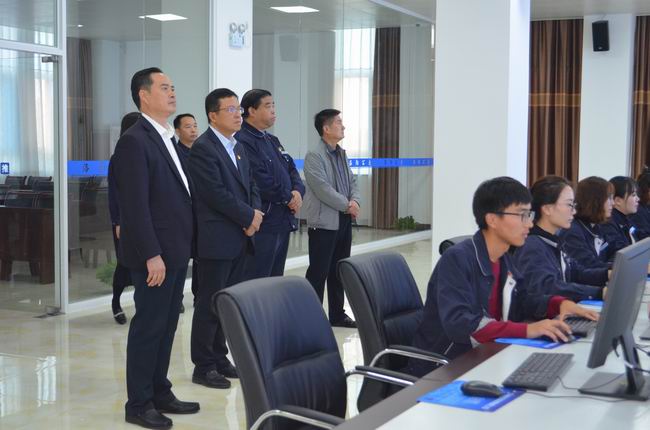 王军副市长一行到洛阳公交集团调研